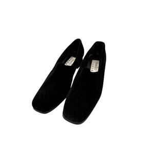 Vintage Vittorio Ricci Shoes Women 8.5M Block Heel Velvet Slip On 90s Fashion